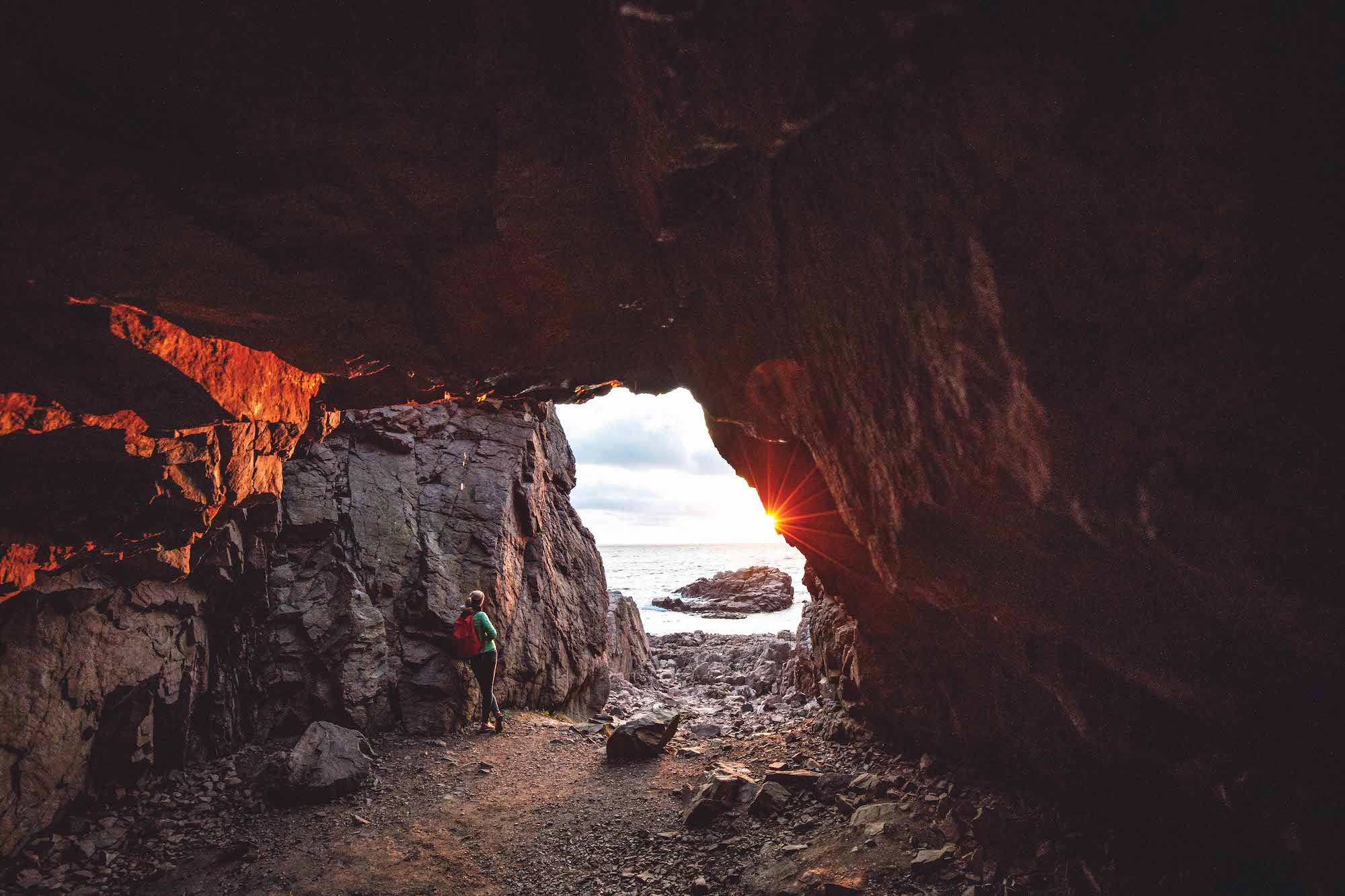 Bearbeitet: Höhle am Meer in Schweden